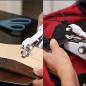 Preview: Starlyf Fast Sew Die geniale Mini-Nähmaschine Reise Nähmaschine für Tasche